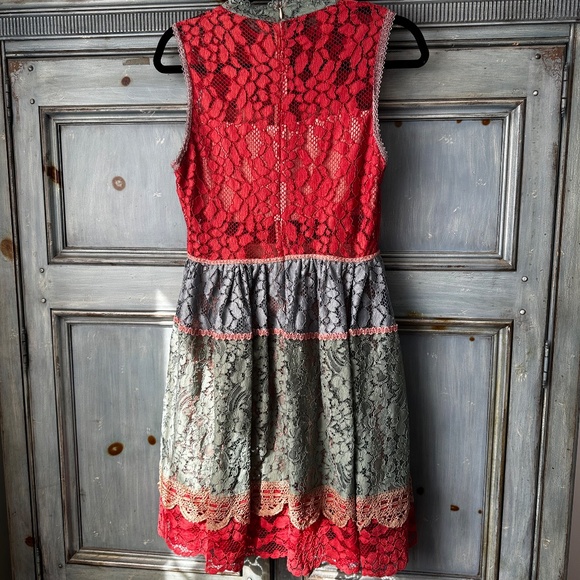 Alexis Vedette Lace Multi Color Dress Size M - Picture 10 of 11